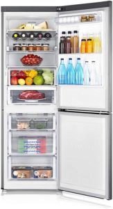 Il frigorifero Samsung propone un modello combinato con rivestimento fonoassorbente, che lo rende molto silenzioso.