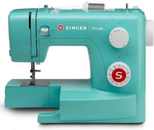 Singer Simple 3223G è una macchina da cucire tradizionale a funzionamento meccanico.