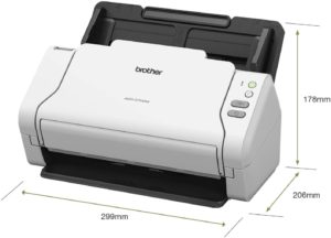 Brother ADS-2700W è uno scanner da scrivania salvaspazio