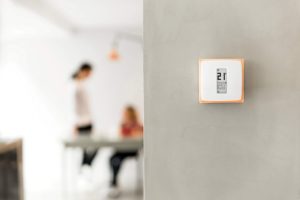 Netatmo NTH01-IT-EC è un termostato WiFi programmabile