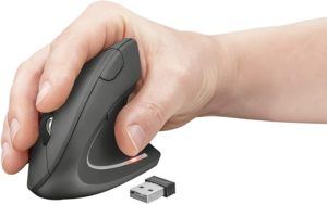 Trust Verto Wireless è un mouse wireless USB verticale