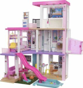 casa di Barbie su tre piani